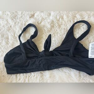 New Vitamin A Lou top in black.